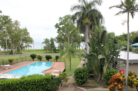 Arcadia Village Motel - Brisbane Tourism 14