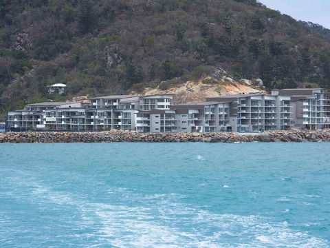 Grand Mercure Apartments Magnetic Island - Brisbane Tourism 19