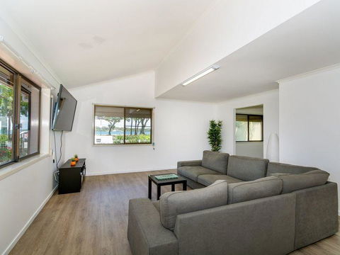 Island Homestay - Tourism Brisbane 1