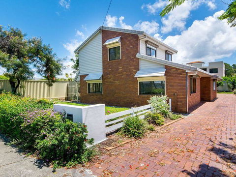 Island Homestay - Tourism Brisbane 11