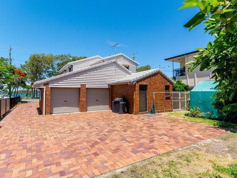 Island Homestay - Tourism Brisbane 13