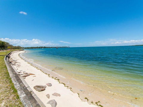Island Homestay - Tourism Brisbane 9