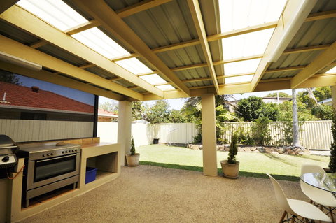 Ocean Wave - Tourism Brisbane 17