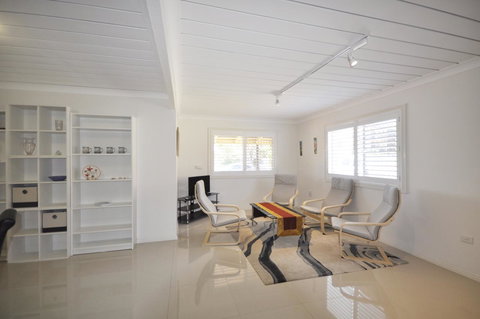 Ocean Wave - Tourism Brisbane 9