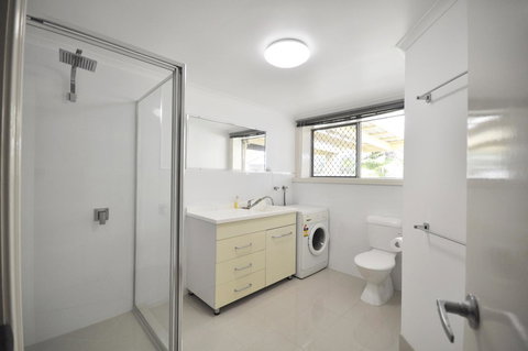 Ocean Wave - Tourism Brisbane 16