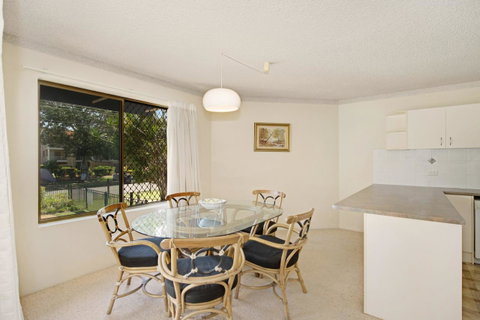 Everything You Need Including A Pool! Karoonda Sands Apartments - Brisbane Tourism 3