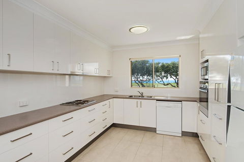 Walk To Surf Beach - Ground Floor Apartment - Bribie Horizons Boyd St, Woorim - Tourism Brisbane 4