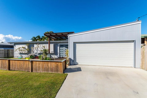 Fabulous Family Destination In Paradise Parade, Bongaree - Tourism Brisbane 8