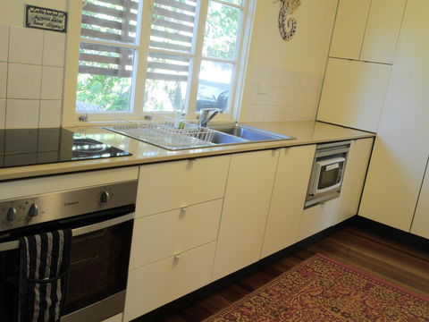 Frenchmans Cottage - Tourism Brisbane 11