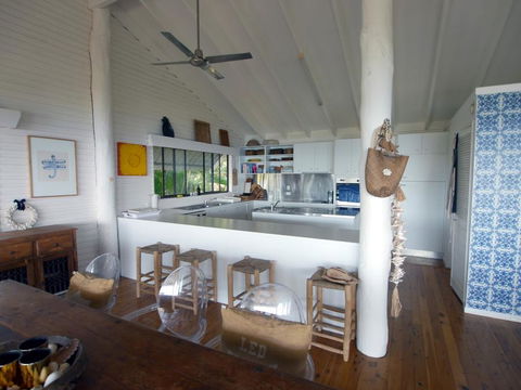 Annie's White House - Tourism Brisbane 14