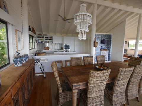 Annie's White House - Tourism Brisbane 5