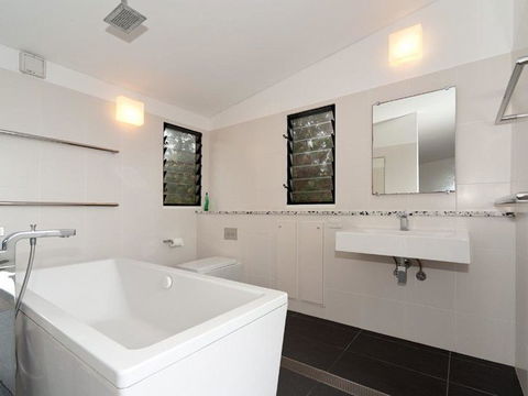 Aquila - Tourism Brisbane 4