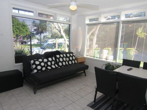 Portofino Unit 5 - Tourism Brisbane 1