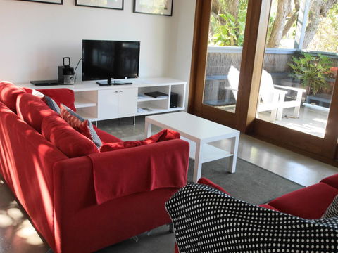 A AAA C-SHACK - Tourism Brisbane 0