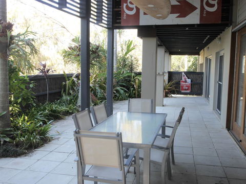A AAA C-SHACK - Tourism Brisbane 4