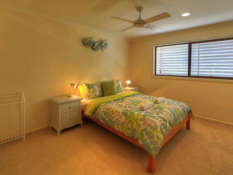 Belle Vue Beach House By Discover Stradbroke - Tourism Brisbane 10
