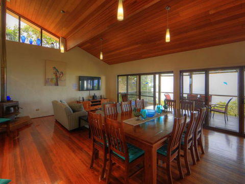 Belle Vue Beach House By Discover Stradbroke - Tourism Brisbane 0