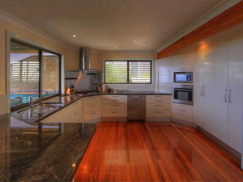 Belle Vue Beach House By Discover Stradbroke - Tourism Brisbane 19