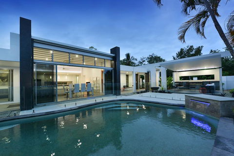 #2 Andrews - Port Douglas - Tourism Brisbane 0