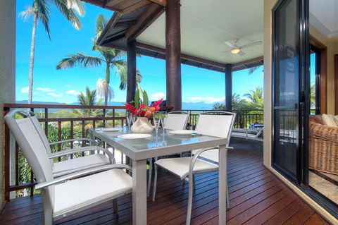 #8 The Point Apartments - Port Douglas - Tourism Brisbane 0