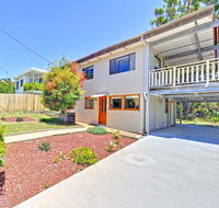 'Beach Break 2' 2/10 Lionel St - downstairs unit with Aircon - Tourism Brisbane