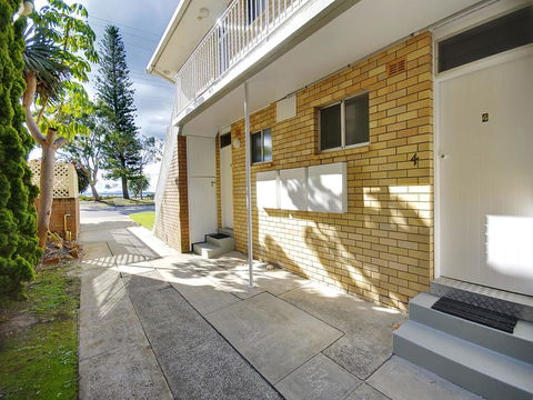 'Beachside' Shoal Bay, Unit 4 - Tourism Brisbane 0