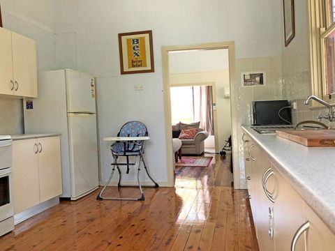 'Daves Place', 27 Rigney St - Holiday House With WIFI, Aircon & Boat Parking - Tourism Brisbane 2