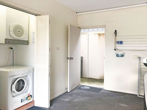 'Dutchies Vista' 1/45 Christmas Bush Ave - Ground Floor Duplex With Stunning Water Views - Brisbane Tourism 2