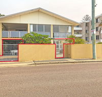 'Mooring One Downstairs' 23 Shoal Bay Rd - Fantastic ground floor duplex with views WIFI and Air Conditioning - Tourism Brisbane