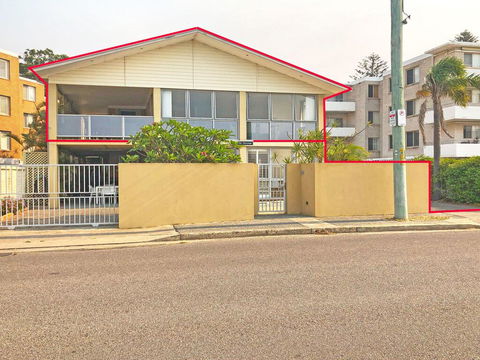 'Mooring Two Upstairs', 23 Shoal Bay Rd - Stunning Views, WIFI, Air Conditioning And Boat Parking - Tourism Brisbane 0