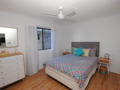 'Time And Tide' 1 - Ground Floor With Water Views - Tourism Brisbane 3