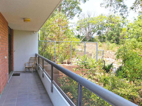 1 'The Commodore' 9-11 Donald St - Ground Floor Unit, Close To Shops, Cafe's And Marina - Tourism Brisbane 2