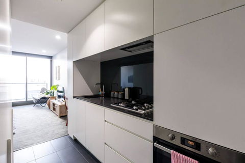 1 Bedroom Apartment In Prahran With Balcony - Brisbane Tourism 3