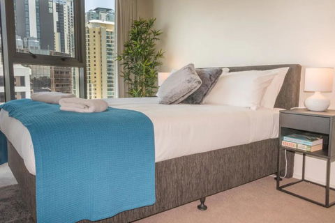 1 Bedroom Studio Apartment Near Eagle Street - Tourism Brisbane 2