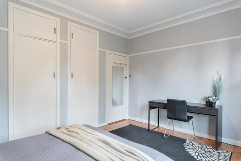 1 Private Double Room In Carramar 1 Minute Walk To Station - SHAREHOUSE - Tourism Brisbane 0