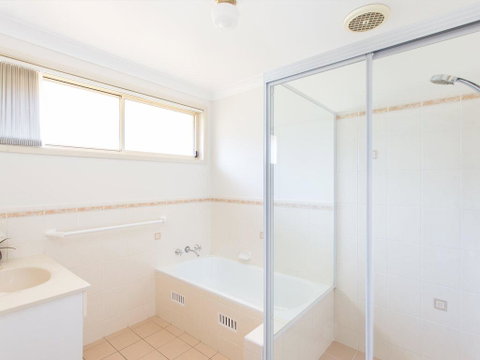 1/4 Huntly Close - Brisbane Tourism 3