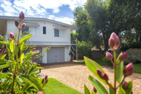 11 Riley St - Stylishly Modern - Brisbane Tourism 0