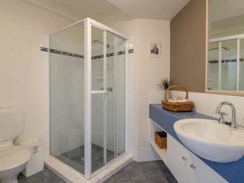 16 Pt Lookout Beach Resort - Tourism Brisbane 3