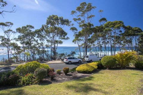 16 Shipton Cres - Secluded Away - Brisbane Tourism 0