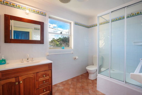 164 Mitchell Pde - Spectacular Views - Brisbane Tourism 1