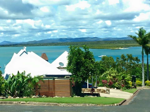 1770 Sovereign Lodge Retreat - Tourism Brisbane 2