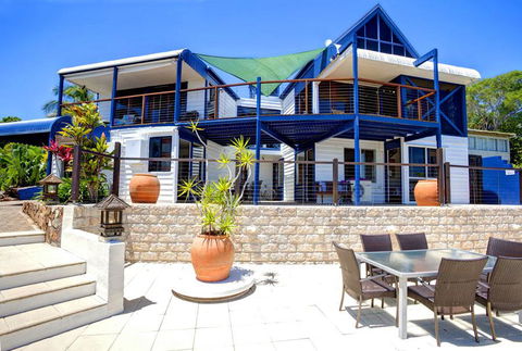 1770 Sovereign Lodge Retreat - Tourism Brisbane 1