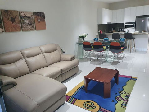 2 BDR Sea View Guest House - Tourism Brisbane 3