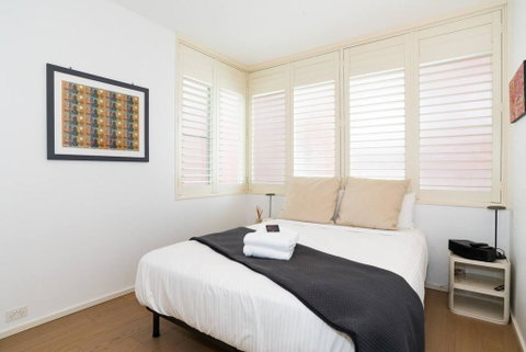 2 Bedroom Apartment With Bay View - Brisbane Tourism 3