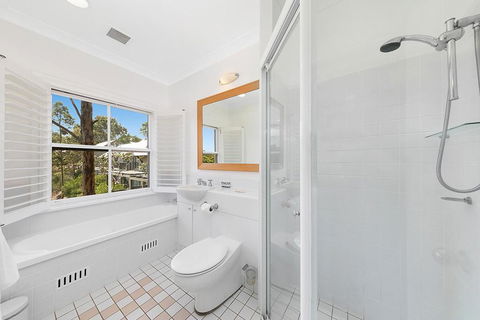 2 Bedroom Villa @ Oaks Cypress Lakes Resort - Tourism Brisbane 3
