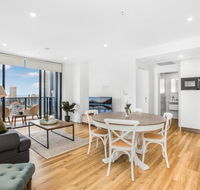 2-Bed Beach Apartment with Pool Parking and Balcony - Tourism Brisbane