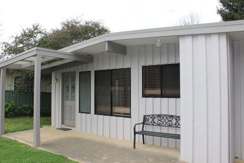 20 Toorak Rd, Bright - Brisbane Tourism 1