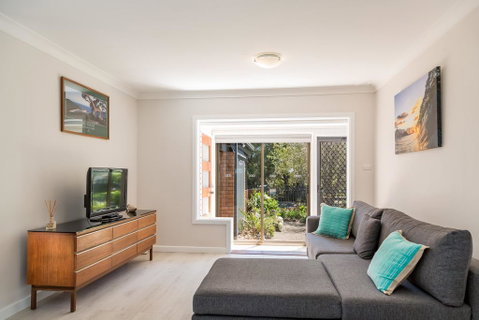 235 Mitchell Parade, Mollymook - Brisbane Tourism 0