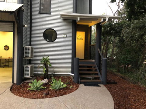 25 Naiad Court - Rainbow Shores, The Ultimate Beachside Executive Property, Air Conditioned - Tourism Brisbane 2