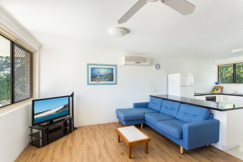 26 Wallis View - Opposite The Lake - 3 Bedroom Apartment - Sleeps 8 - Brisbane Tourism 2